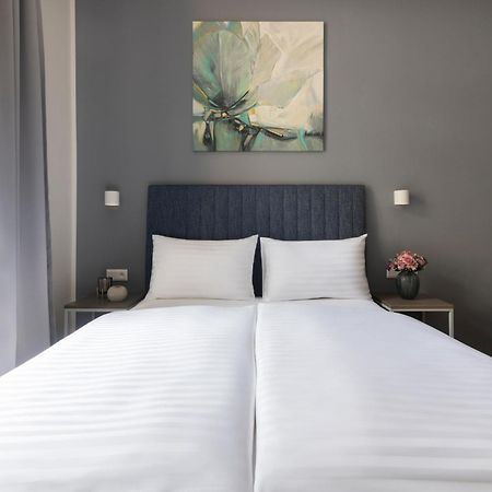 Hidden Art Boutique Residence By Dwellfort Praha Bagian luar foto